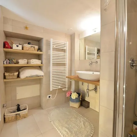 Maison Marina_varazze アパート